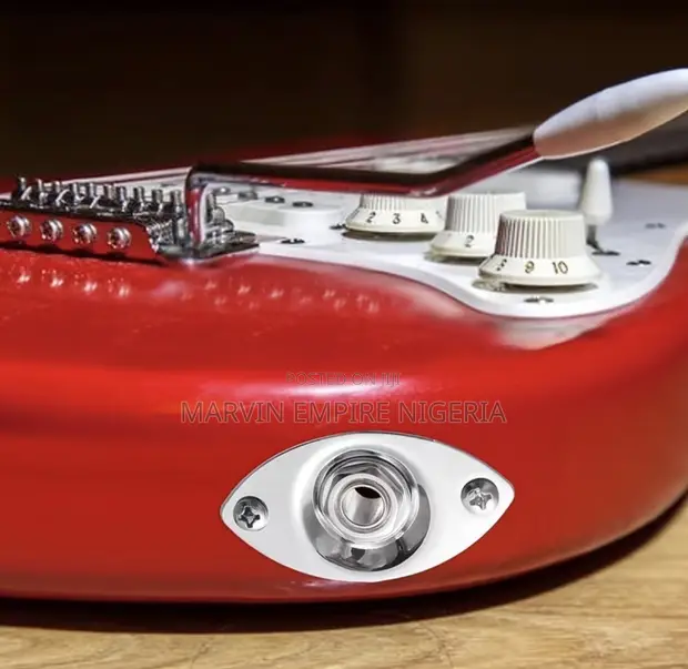 Guitar Output Jack Plate 6.35mm Oval (Silvery) - 1