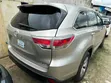 Toyota Highlander 2015 Zinariya - 2