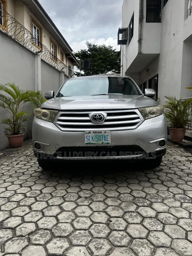 Toyota Highlander SUV for Hire in Lagos - 1