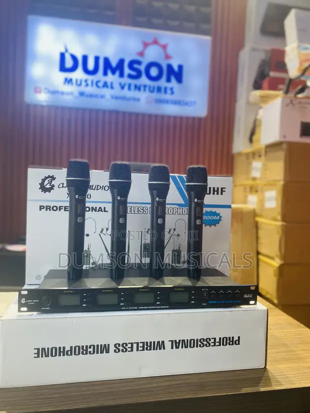 Classic Audio X4040 4-in-1 UHF Wireless Microphone Set - 1