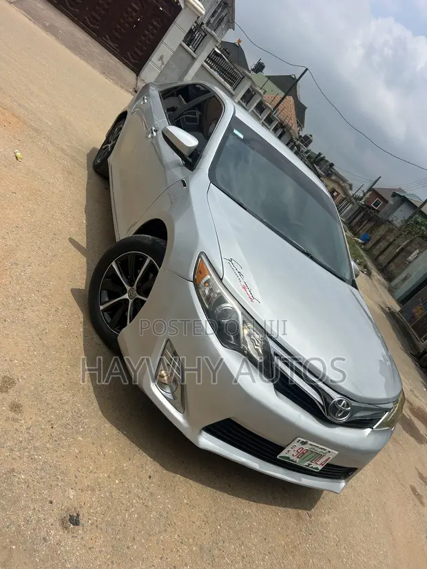 Toyota Camry LE 2013 Laun Talata - 1
