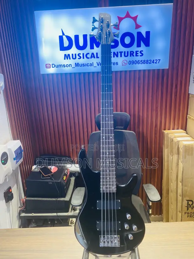 Fender 5-String Passive Bass Guitar - Black - 1
