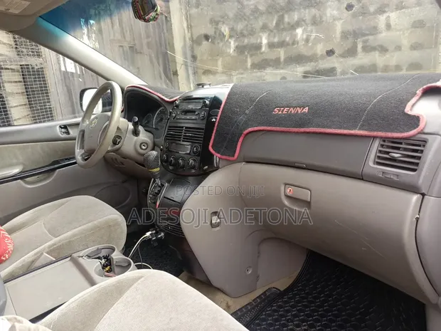 Toyota Sienna 2006 - 1