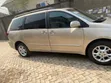 Toyota Sienna 2005 Gold - 1