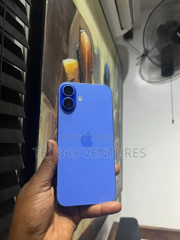 Apple iPhone 16 Plus 256GB Blue - 1