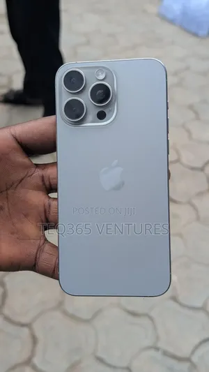 Apple iPhone 16 Pro Max 256GB Used