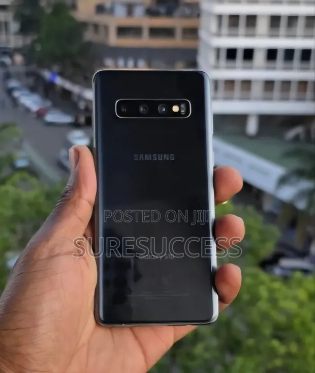 Samsung Galaxy S10 128GB Black - 1