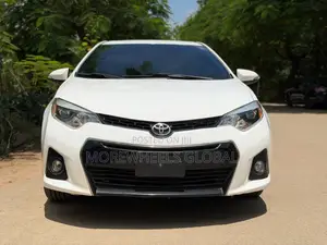 2015 Toyota Corolla S Sedan - Tsohon Motar Kasashen Waje Mai Matsala