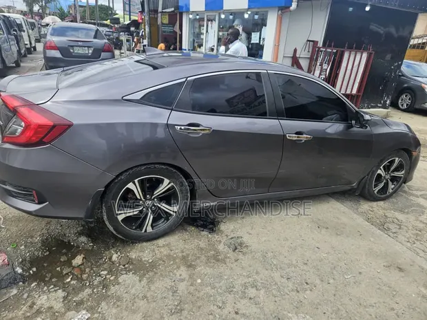Honda Civic 2018 Blue - 1