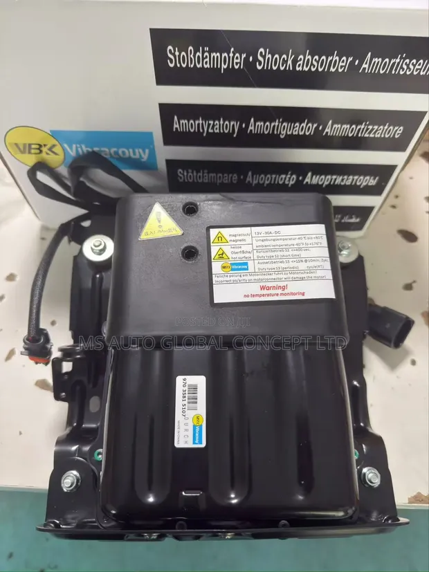 Porsche Panamera 970 Air Suspension Pump - 1