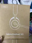 Jabra Evolve2 65 UC Wireless Headphones tare da Link380a, Stereo, Baki - 2