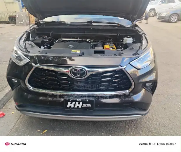 2020 Toyota Highlander Platinum AWD Black - 1