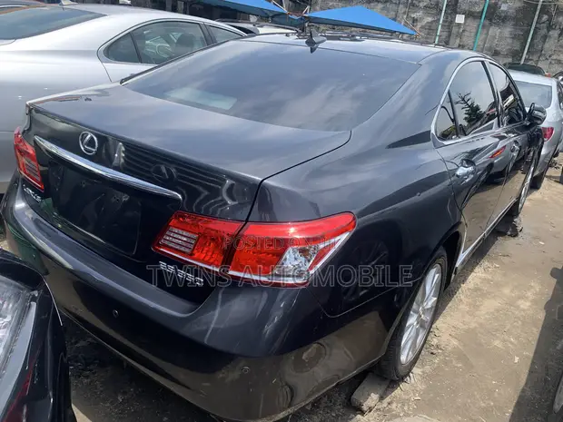 Lexus ES 350 2011 Gray - 1