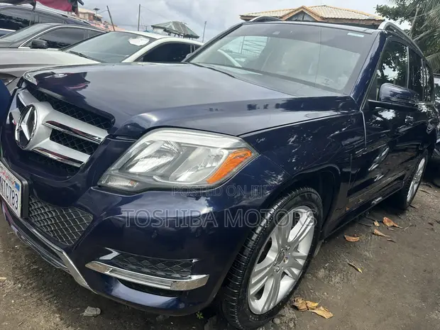 2015 Mercedes-Benz GLK 350 4MATIC SUV - 1