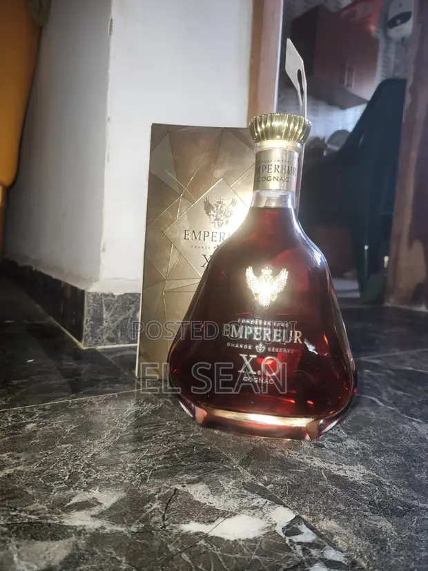 Empereur XO Cognac - Kofin Ya Fasa, Hatimi Yana Nan - 1