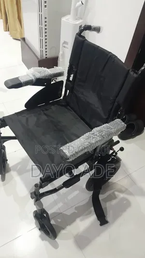 Foldable Detachable Wheelchair (Used)