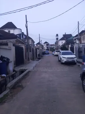 4-Bedroom Duplex da 2-Bedroom Flat a Kayfarm Estate, Ogba