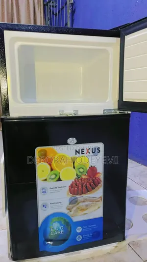 Nexus 90L Firij da Freezer Mai Ƙofofi Biyu - Baƙi