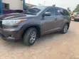 2016 Toyota Highlander LE 4x2 SUV - Gray - 5