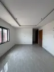 2 Bedroom Apartment for Sale a Osapa London - 4