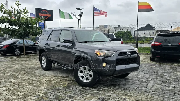 2015 Toyota 4Runner SR5 Premium SUV 4WD - 1