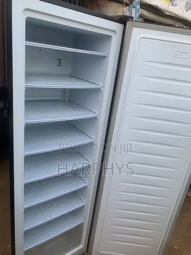 Bruhm Upright Freezer BUS-230M - Kadan Aka Yi Amfani Da Shi - 1
