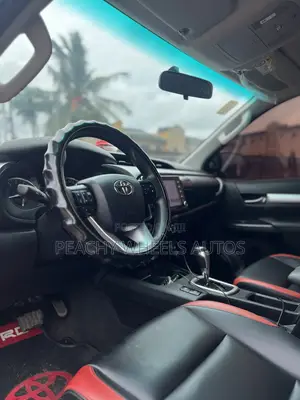 Toyota Hilux 2021 Fari