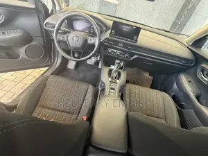 2025 Honda HR-V LX AWD CVT SUV - Gray