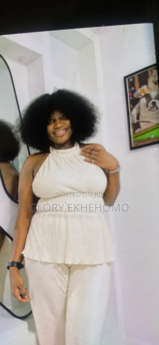 Home/Online Teacher - Glory Ekhehomo - 1