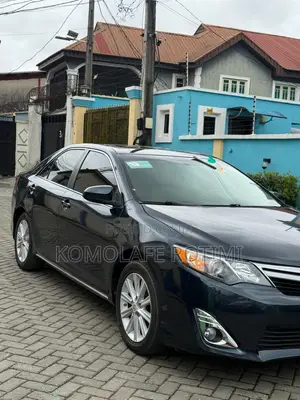 2012 Toyota Camry XLE Sedan