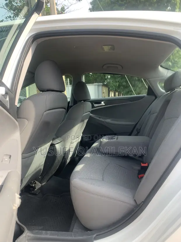 Hyundai Sonata 2012 White - 1
