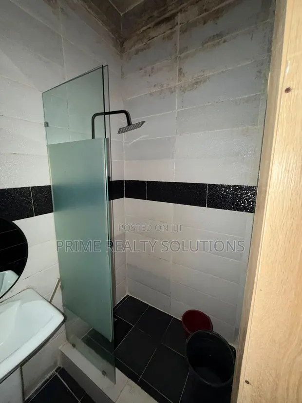 Furnished 1-Bedroom Mini Flat in Lekki Phase 1 - 1