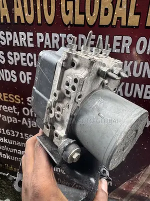 2013 Toyota Highlander/Kluger ABS Module Pump - Genuine OEM