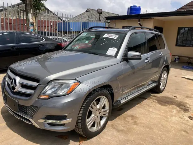 2013 Mercedes-Benz GLK-Class 350 4MATIC SUV - 1