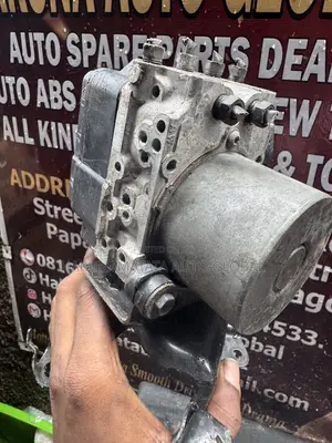 Toyota Highlander 2011-2013 ABS Module Pump - Genuine OEM