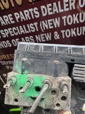 Toyota Tacoma 2014 ABS Module Pump - Genuine OEM