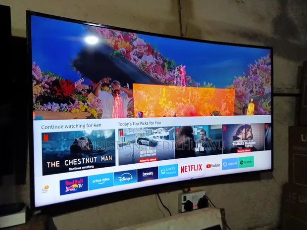 55" Samsung Curved Smart TV - 1