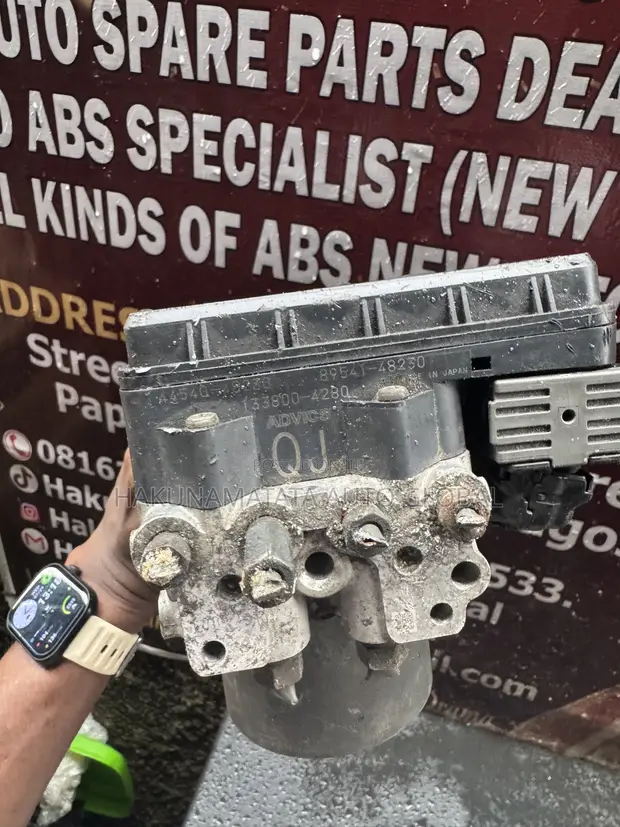 Toyota Highlander/Kluger 2007 ABS Pump Control Module - OEM - 1