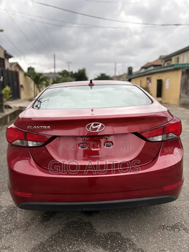 2015 Hyundai Elantra Red - 1