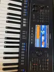 Yamaha PSR SX920 Electronic Keyboard - 1