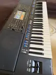 Yamaha PSR SX920 Electronic Keyboard - 5