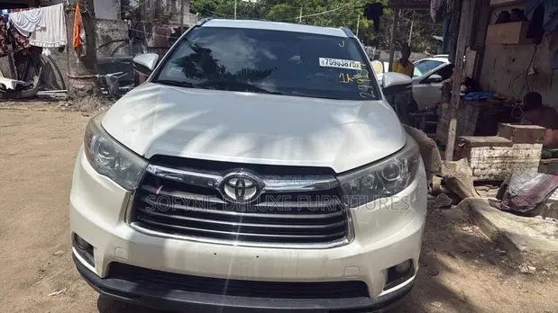 Toyota Highlander 2016 Fari - 1