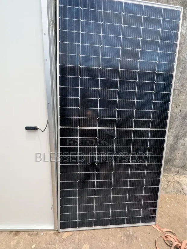 600W Monocrystalline Solar Panel (144 Cell) - 1