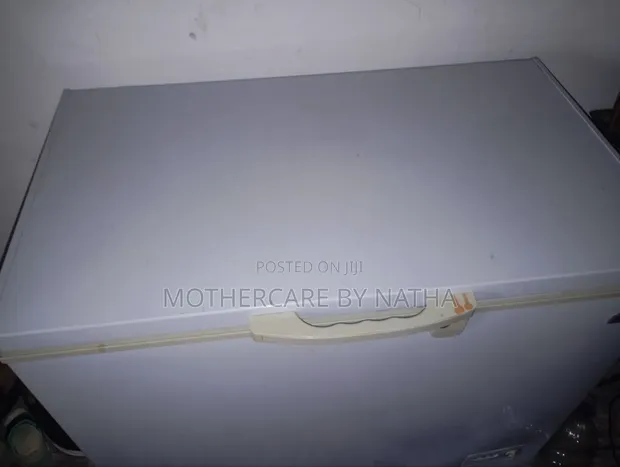 Amfani da Midea 249L Chest Deep Freezer - 1