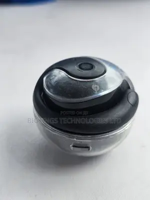 Amfani da Earbuds na Wasanni Mara Wayar Hannu