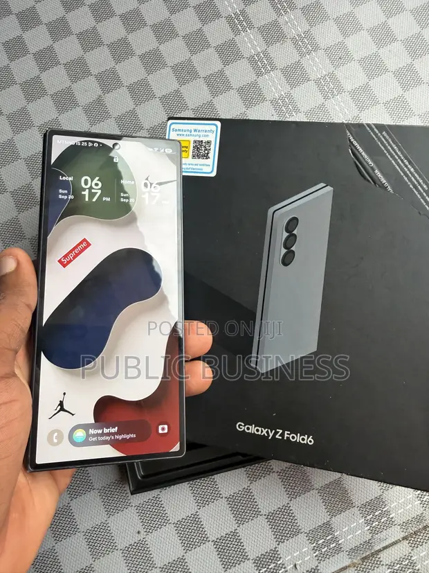 New Samsung Galaxy Z Fold6 256GB Black - 1