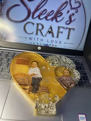 Customized Resin Crafts