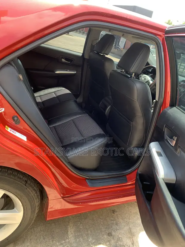 2012 Toyota Camry SE 2.5L Sedan - Imported - 1