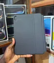 Omaybus Magic Keyboard na Apple iPad (2025) - 1