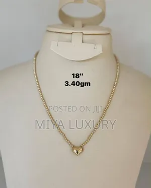 18 Karat Gold Neckpiece